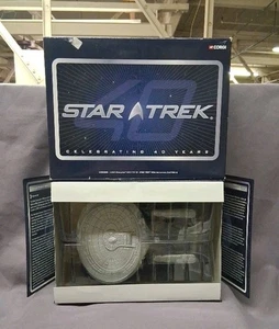 Corgi Star Trek EE. UU. Enterprise NCC 1701D (40 aniversario) - Imagen 1 de 5