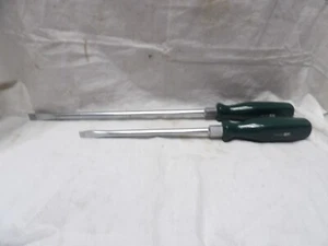 S-K Green Handle 8" and 12" Flathead Screwdrivers - Bild 1 von 6