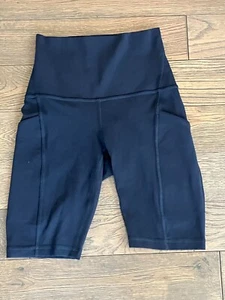 Lululemon Align High Rise Shorts w Pockets 8” Size 2 Nulu True Navy NWOT $68 - Picture 1 of 3