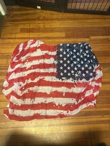 Claires 4th Of July tragbarer Schal mit fließender Flagge Einheitsgröße - Bild 1 von 6
