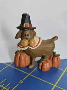 Pat Olson Blossom Bucket Thanksgiving Pilgrim Brown Dog Pumpkins Figurine 2" - Picture 1 of 3