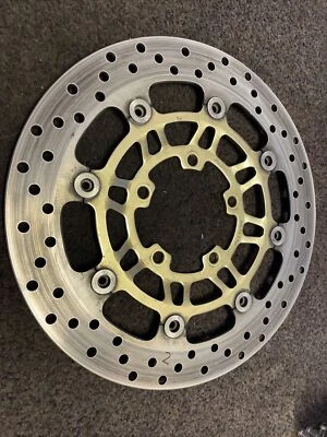 Triumph Daytona 675 2007 rotor de disco freno delantero T2021040 Foto 1 de 4