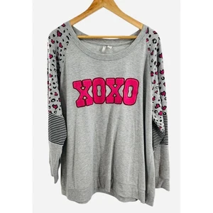 Cato Women XOXO Gray Crewneck Sweatshirt Long Sleeve Pink Hearts Leopard  22W - Picture 1 of 11