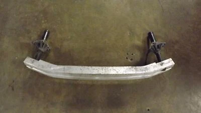 07-08 AUDI A4 Front Bumper Reinforcement Rebar Foto 1 de 3