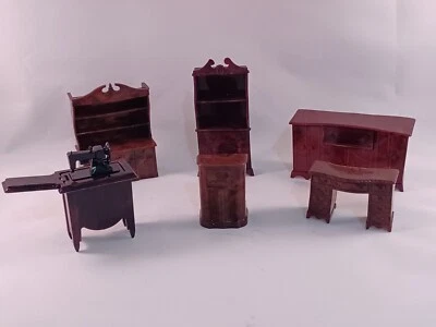 Lote de muebles para casa de muñecas Renwal de colección armario radio tocador máquina de coser Hutch Foto 1 de 4