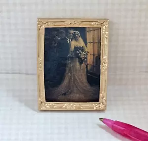 Miniatur TS altmodisches Hochzeitsporträt (2 3/16" x 1 5/8") Puppenhaus 1:12 - Bild 1 von 1