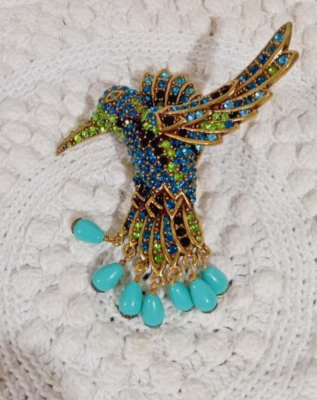 Heidi Daus "Sincere Joy" Crystal Hummingbird Dangle Pin/Enhancer Pendant VG Cond - Image 1 of 4