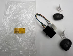 Hella 2 Fob Central Locking Control Unit / Remote Control 5FA 012.485-817 - Picture 1 of 10