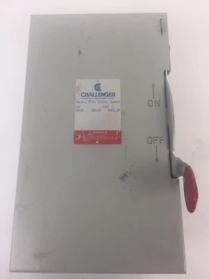 INTERRUPTOR DE SEGURIDAD CHALLENGER HD361NFC HD 600V 30AMP 20HP 3 POLOS NO FUSIBLE TIPO 1 Foto 1 de 4