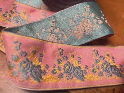 Cinta Bordada Reversible Flores 1.3/4" Rosa Aqua Marine 1yd Foto 1 de 4