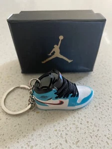 NIKE AIR JORDAN 1 RETRO ALTA-3D ZAPATILLA LLAVERO CON CAJA - Imagen 1 de 2