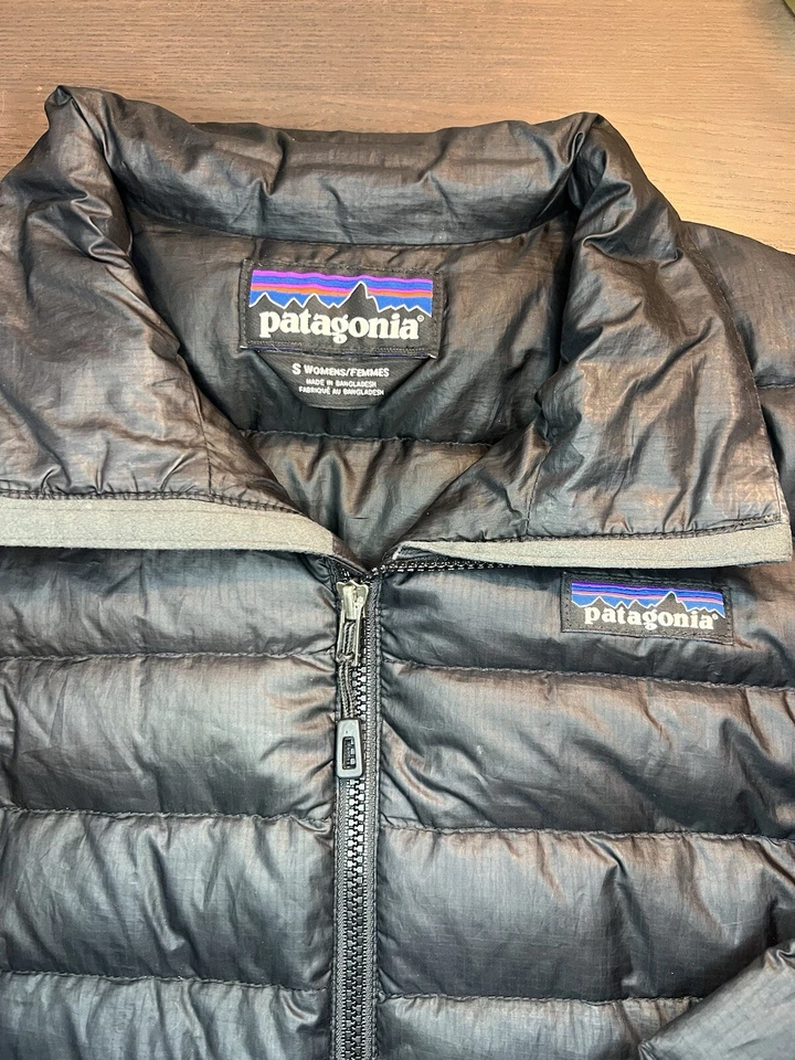 Womens Patagonia Black 800 Down Fill Puffer Full Zip Coat Jacket Size Small - Image 1 of 4