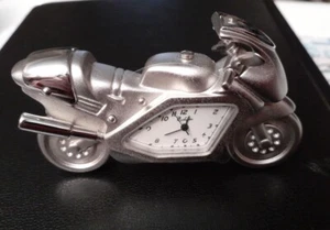 The LONDON CLOCK COMPANY MOTORBIKE CLOCK Plastic Cover 4 Battery Still In Place - Picture 1 of 5