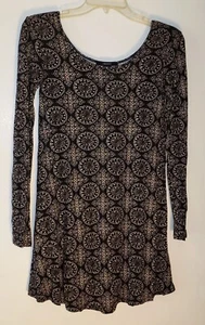 FOREVER 21 Mujer Mangas Largas Vestido Swing Estampado Geométrico Negro/Blanco S - Imagen 1 de 2