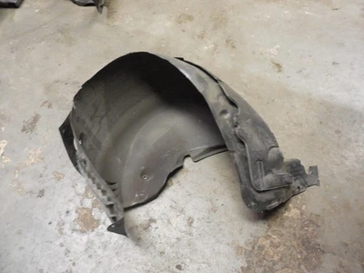 Revestimiento de salpicaduras de arco de rueda trasera derecha 2306980230 03-12 Mercedes R230 SL500 SL600 Foto 1 de 4