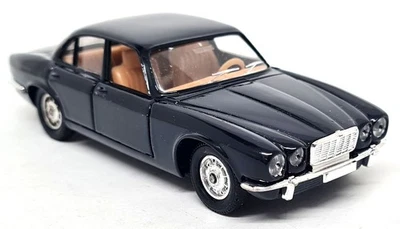 Solido 1/43 - Jaguar XJ-12 schwarz 1096 Vintage Diecast Modellauto - Bild 1 von 4