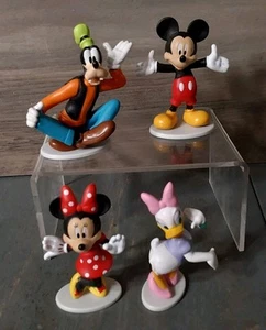 Juego de 4 figuras miniatura coleccionables de Mickey Mouse y sus amigos de Disney Just Play - Imagen 1 de 9
