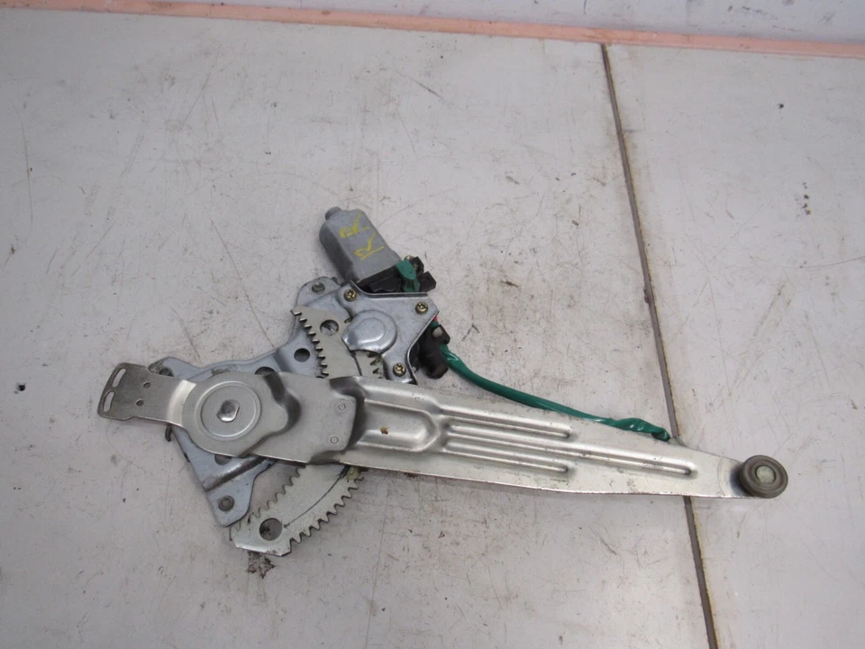 Window Regulator Motor MONTERO SPORT 1997 2004 Right Passenger Side Rear Door - Image 1 of 4