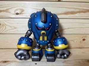 Atomic Mushroom Toys Panzer Ace Vinyl Figur 2009 - Bild 1 von 6