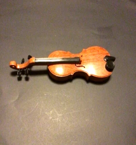 Kleine Geige aus Kunststoff batteriebetrieben Selbstspiel oder Vorführung - Bild 1 von 8
