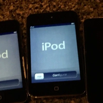 Apple ipod  3G / A1288 - 8GB - Black and Silver (Smartphone READ - Image 1 of 3