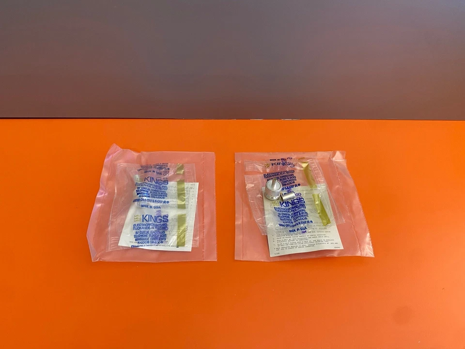 King/Amphenol RF MIL Spec Connectors TNC Series Plug M39012/26-0011 Qty 2  - Image 1 of 4