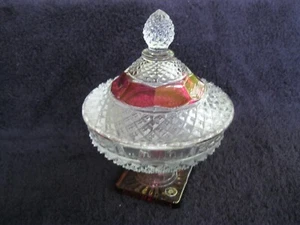 Plato de caramelo Westmoreland rojo rubí y transparente con patas C-92 - Imagen 1 de 4