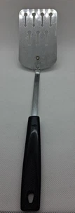 Spatola vintage EKCO a fessura 12" USA manico in plastica nera - Foto 1 di 4