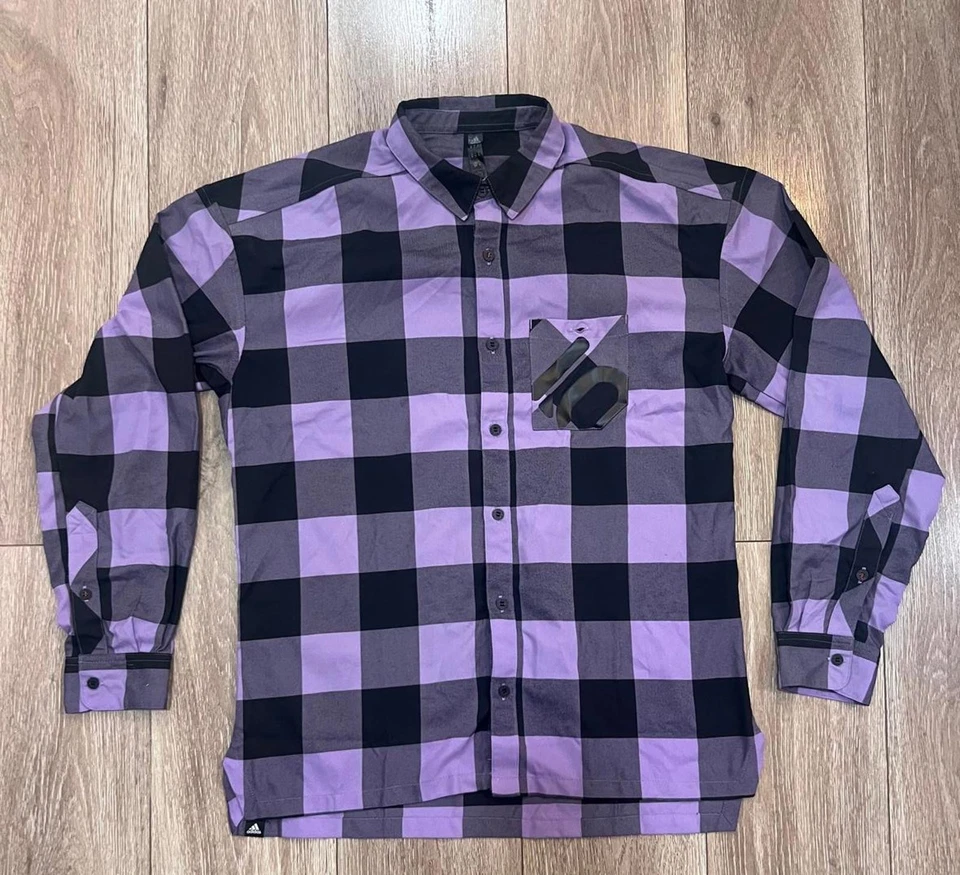 Camisa de flanela Adidas Five Ten Brand of The Brave roxa, média - Imagem 1 de 4