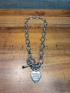 Collar con dije de alta costura real enchapado en plata Juicy Couture - Imagen 1 de 7