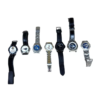 Lote de 7 relojes para hombre Rams, todos los St Louis Rams - baterías antiguas - la mayoría funcionan Foto 1 de 4