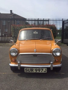 MORRIS MINI 1000 1970 IN BRONZE YELLOW - Picture 1 of 12
