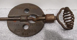 VINTAGE GRISWOLD AMERICAN 3 INCH CAST IRON DAMPER REVERSIBLE - Picture 1 of 3