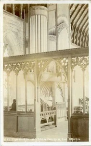 REAL PHOTOGRAPHIC POSTCARD OF TANWORTH-IN-ARDEN CHURCH INTERIOR, WARWICKSHIRE - Picture 1 of 2
