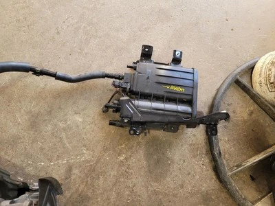 CX-9      2023 Fuel Vapor Canister 1908270 Foto 1 de 4