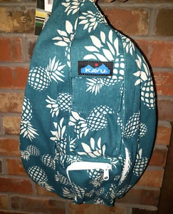 Bolsa de cabestrillo de cuerda Kavu azul azulado con estampado de piña - Imagen 1 de 15