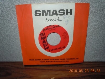 MILLER,ROGER 7" vinyl...LITTLE GREEN APPLES/OUR LITTLE LOVE...SMASH...VG...'68 - Image 1 of 2