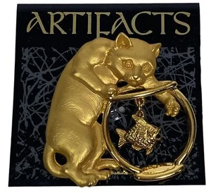 Katze & ein Fisch in Schale goldfarben JJ Jonette Schmuck Brosche Kleid Hut Pin Vintage - Bild 1 von 4