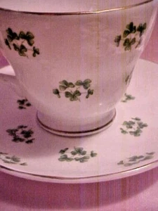 IRISH GREEN SHAMROCK BALMORAL ENGLAND STRATFORDSHIRE FINE BONE CHINA TEA CUP - - Picture 1 of 5