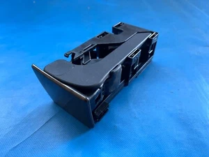 Rover 75 Left/Passenger Side Centre Console Cup Holder (FJI100150) Light Oak - Picture 1 of 3