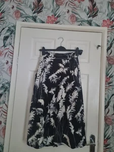Ladys Whistles Linen Floral Midi Length Wrap Skirt Size 8 - Picture 1 of 21