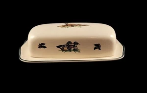 Johnson Brothers BROOKSHIRE 1/4 lb Covered Butter Dish Duck Pheasant Rooster - Picture 1 of 9