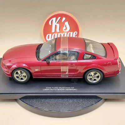 AUTOart 1/18 2005 FORD MUSTANG GT 2004 AUTO SHOW VERSION Performance Red 73012 - Image 1 of 4