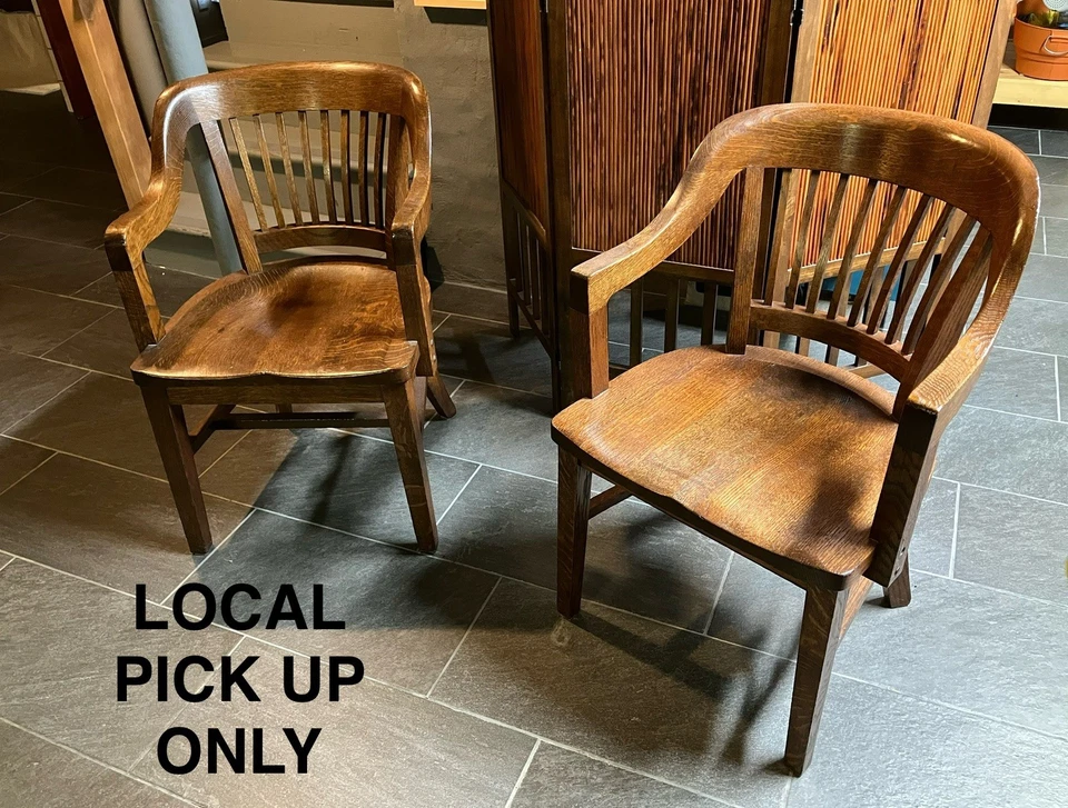 Par de sillas de salón Gunlocke vintage, roble macizo, acabadas como nuevas  Foto 1 de 4