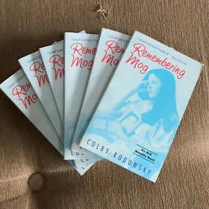 Remembering Mog by Colby Rodowsky (1998, Paperback) Lot of 6 - Picture 1 of 1