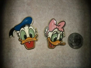 Vintage 2 Plastic Pins Made Walt Disney Pinback - Picture 1 of 7
