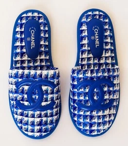NEW 19C CHANEL BLUE WHITE SILVER TWEED CC LEATHER SLIDES FLATS MULES M 9 10 - Picture 1 of 12