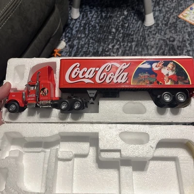Matchbox Ultra Collectibles Peterbilt Christmas Coca Cola Truck Santa Semi 1/58 - Image 1 of 4
