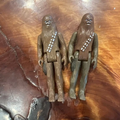 Lote De 2 Figuras De Acción Kenner Wookiee Sueltas 1977 Guerra de las Galaxias Chewbacca De Colección Foto 1 de 4