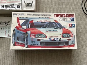 TAMIYA 1/24 TOYOTA SARD Supra GT + lm 95 decals - Foto 1 di 4